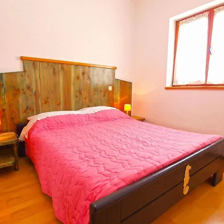 By The Sea Pjescana Uvala, - 20800 Apartment