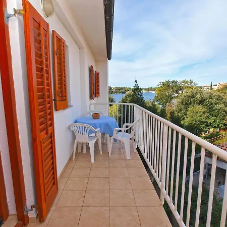 Apartment By The Sea Pjescana Uvala, - 20800