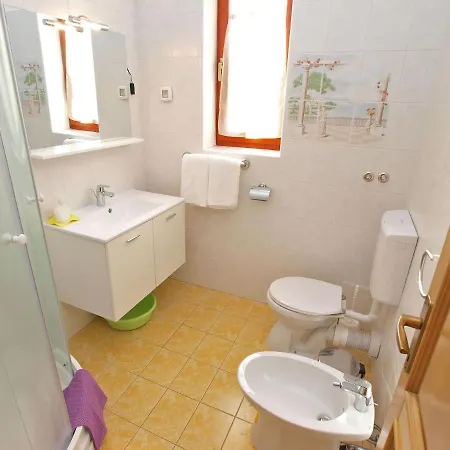 Apartment By The Sea Pjescana Uvala, - 20800 *