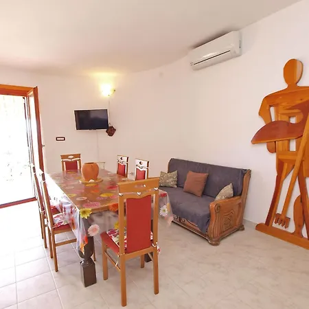 Apartment By The Sea Pjescana Uvala, - 20800 Pula